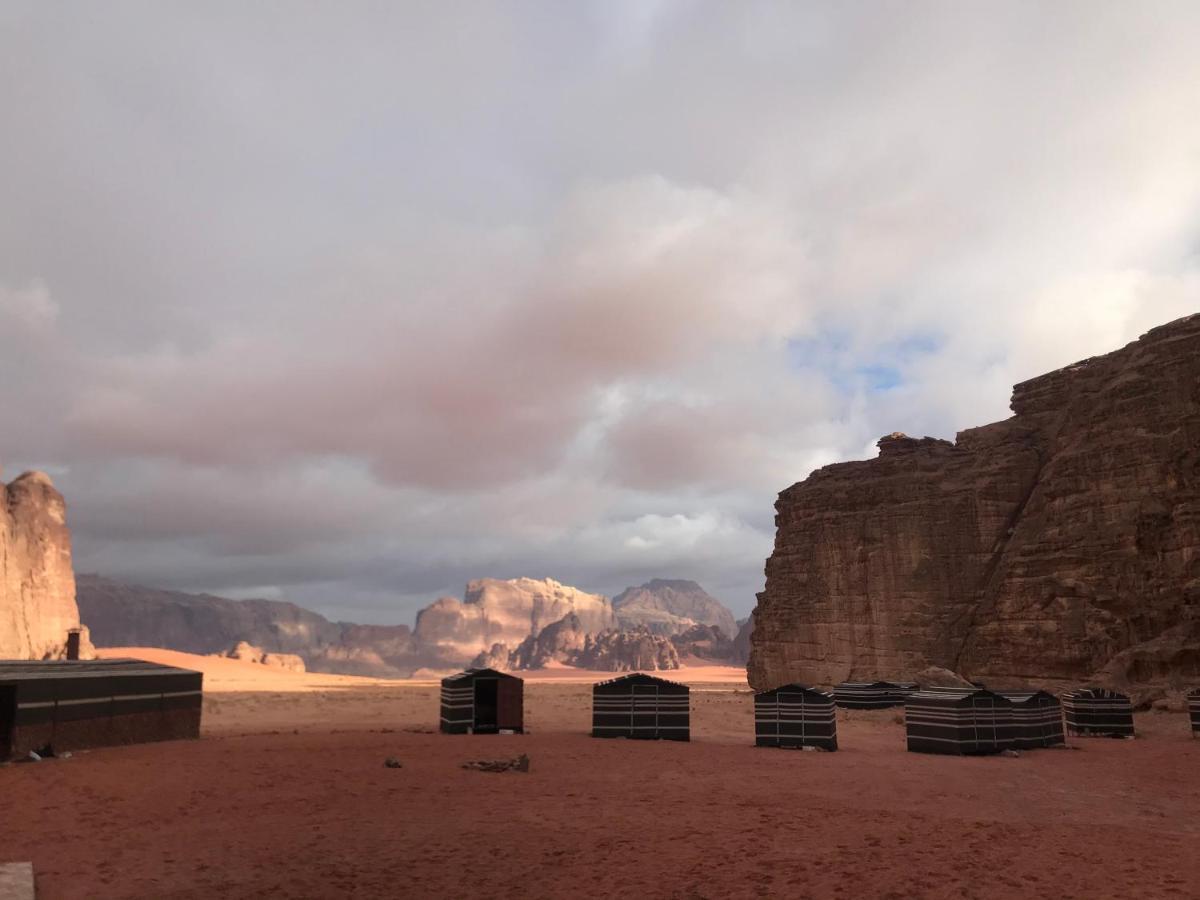 Wadirum Momoo Wadi Rum Exterior photo